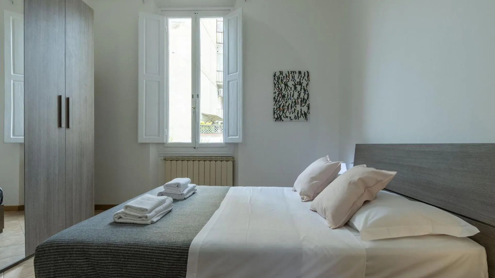 Italian Experience-Dolcevita Florence Apartment 0*,  Italy