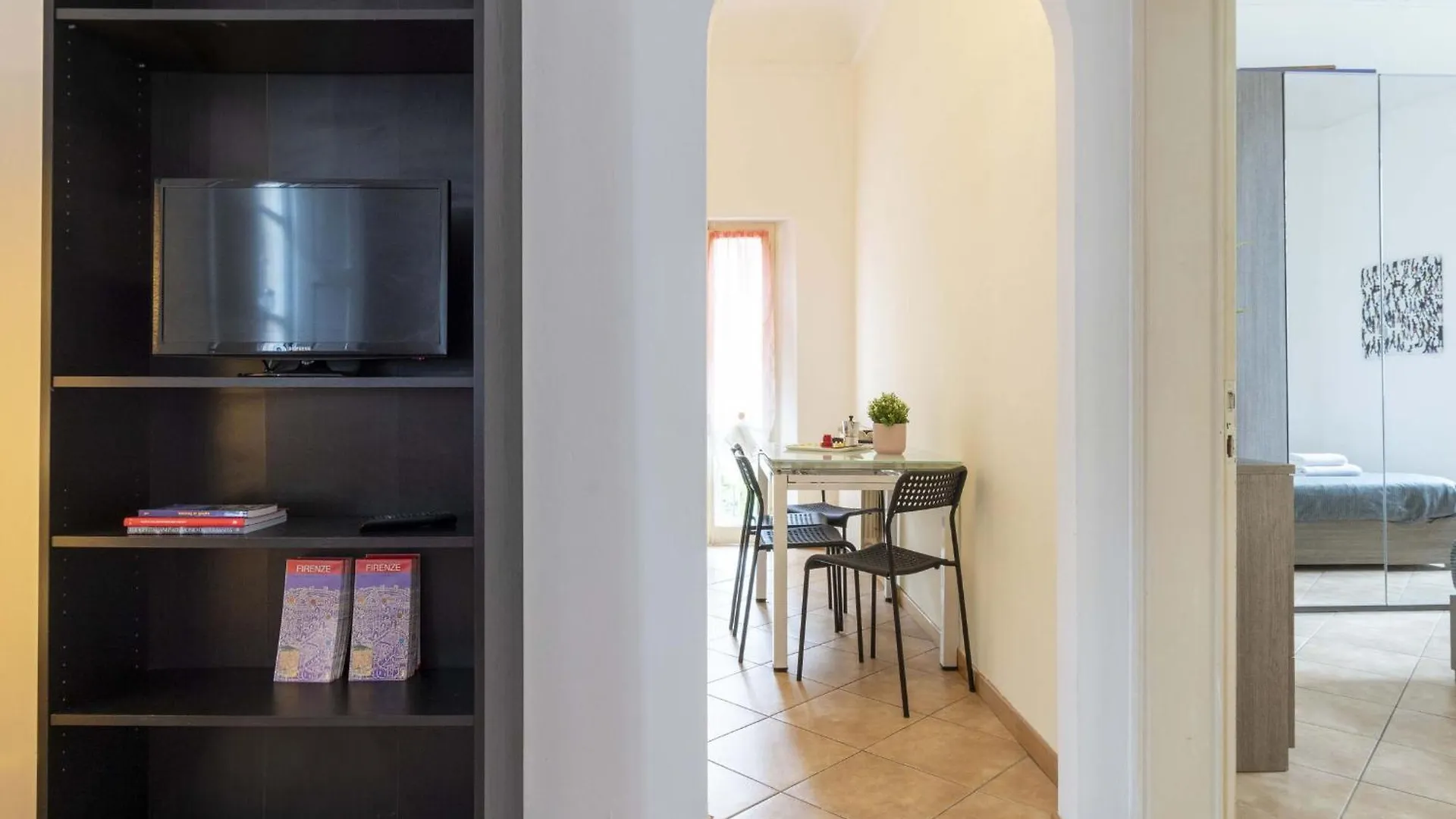 Italian Experience-Dolcevita Florence Apartment Italy